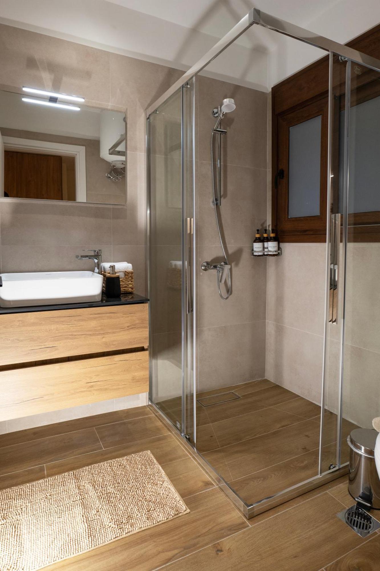 Harmony Center Luxury Apartment Komotiní Eksteriør bilde